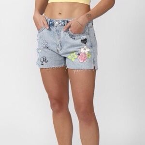 Forever 21 Barbie 29  (Lg/11) Denim Women’s Jeans Shorts Floral Heart Crochet